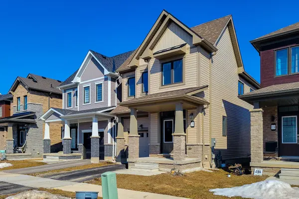 20 Monteith DR, Brantford, ON N3T 0W6