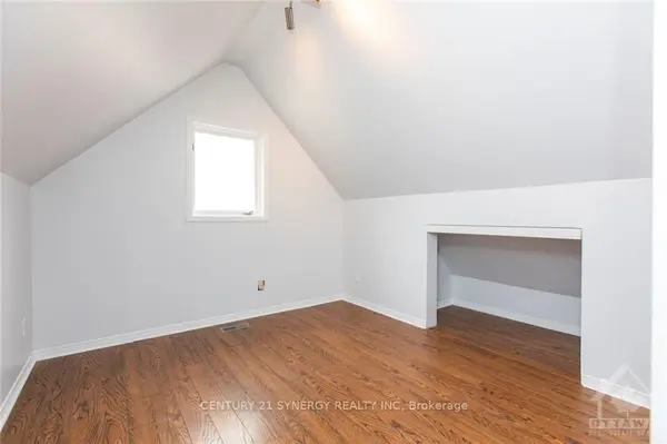 450 Maclaren ST #11, Ottawa Centre, ON K1R 5K6