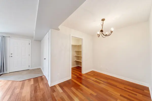 50 Whitlaw WAY #102, Brant, ON N3L 4C3