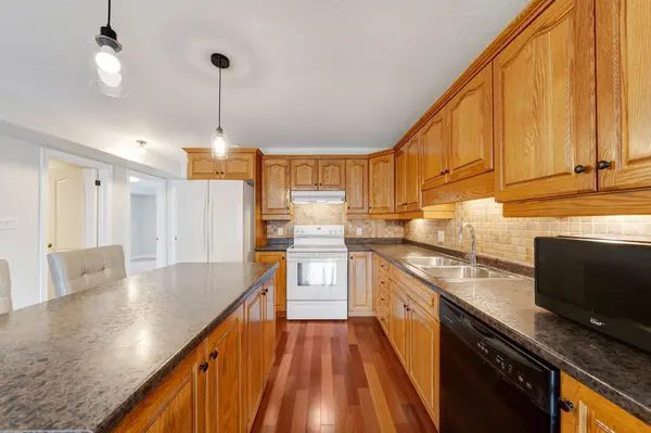 50 Whitlaw WAY #102, Brant, ON N3L 4C3