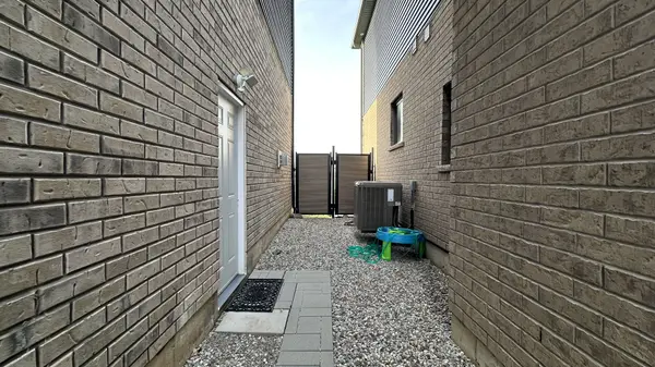 4 Flagg AVE #Basement, Brant, ON N3L 0K2