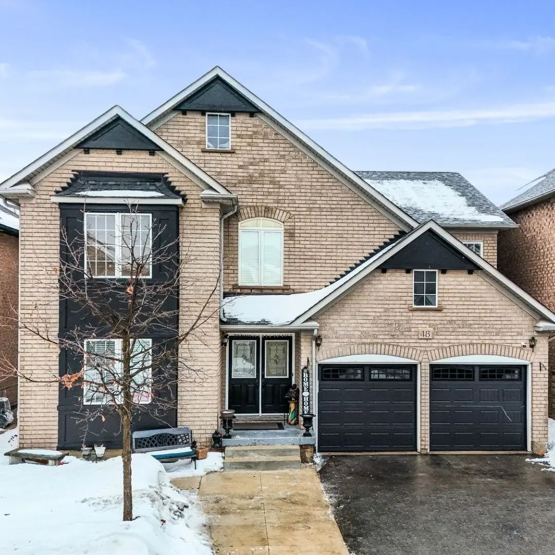 48 Sawston CIR, Brampton, ON L7A 2N7