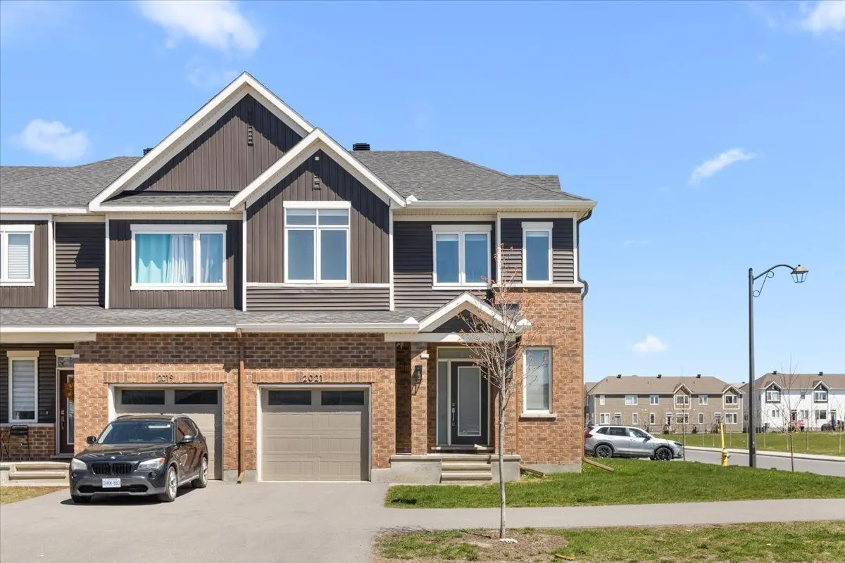 2021 Elevation RD, Barrhaven, ON K2J 6W6