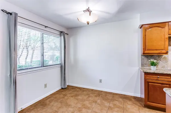 5765 Cedar Creek Drive, Benbrook, TX 76109