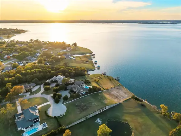 6 Terrabella Lane, Heath, TX 75032