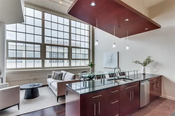 2600 W 7th Street #2828, Fort Worth, TX 76107