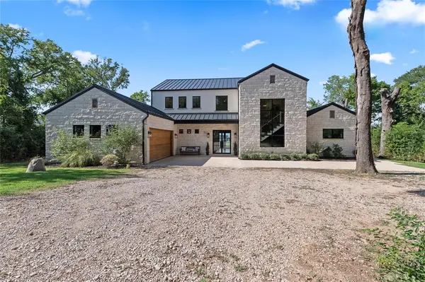 111 Sun Valley, Mabank, TX 75147
