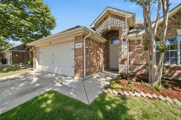 7247 Kentish Drive, Fort Worth, TX 76137