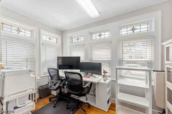 15 Melrose Ter, Elizabeth City, NJ 07208