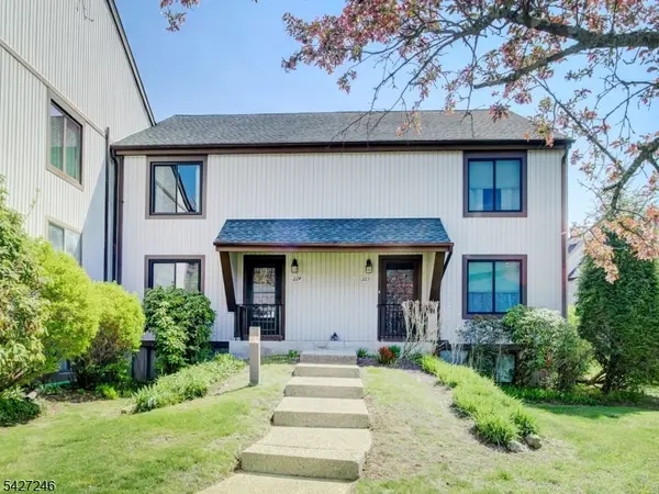 13224 Dell Pl #224, Stanhope Boro, NJ 07874