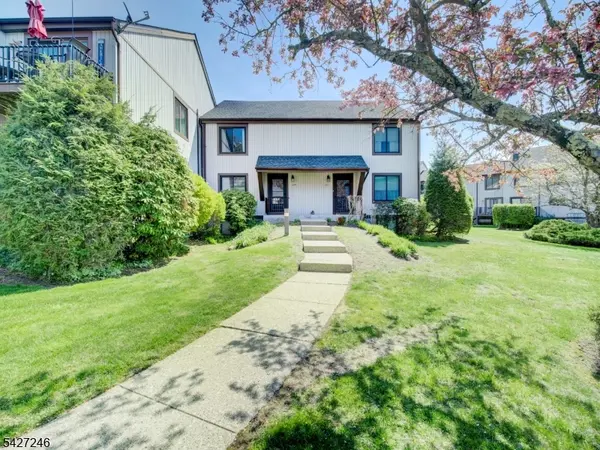 13224 Dell Pl #224, Stanhope Boro, NJ 07874