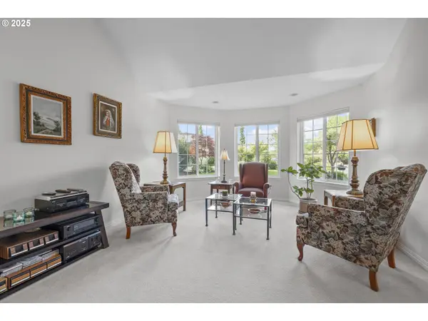 1116 Russ LN, Mc Minnville, OR 97128