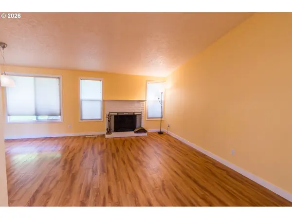 16085 SW WESTWIND DR, Beaverton, OR 97078