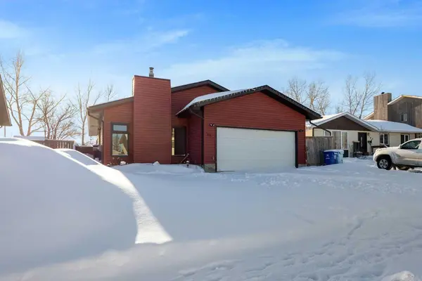 189 Farrell CRES, Fort Mcmurray, AB T9K 1L9