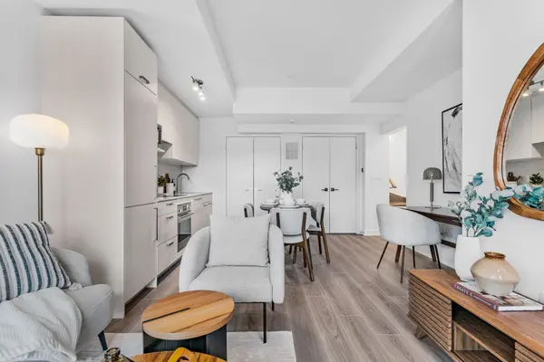 73 Curlew DR #30, Toronto C13, ON M3A 0B1