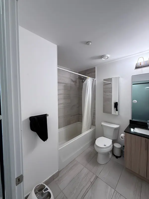 268 Buchanan DR #212W, Markham, ON L3R 8G9