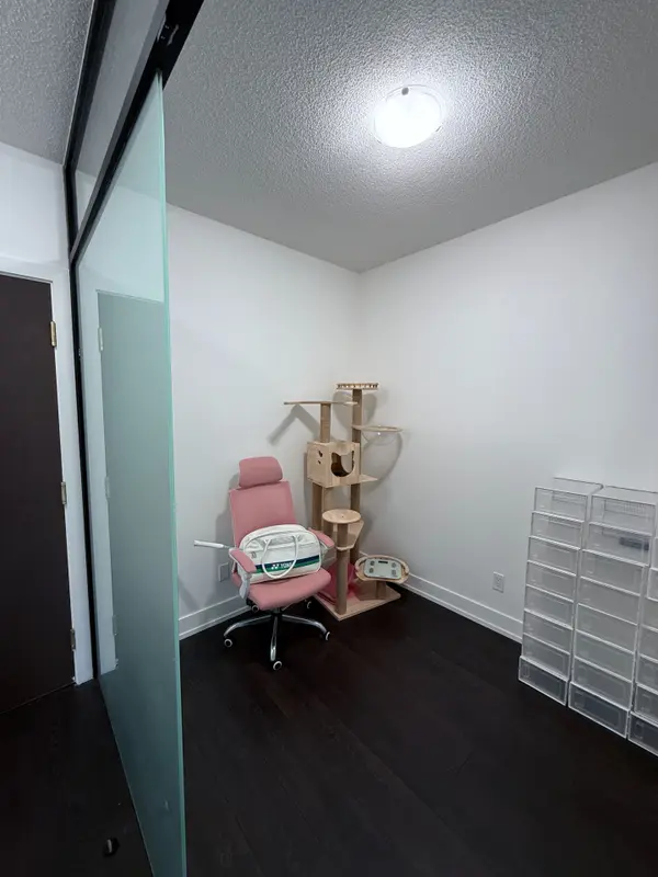 268 Buchanan DR #212W, Markham, ON L3R 8G9