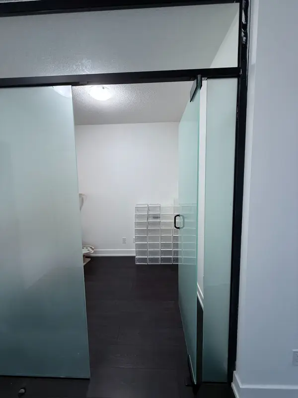 268 Buchanan DR #212W, Markham, ON L3R 8G9