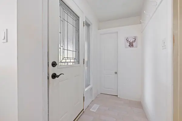 1147 Saturnia CRES, Mississauga, ON L4Y 2M2