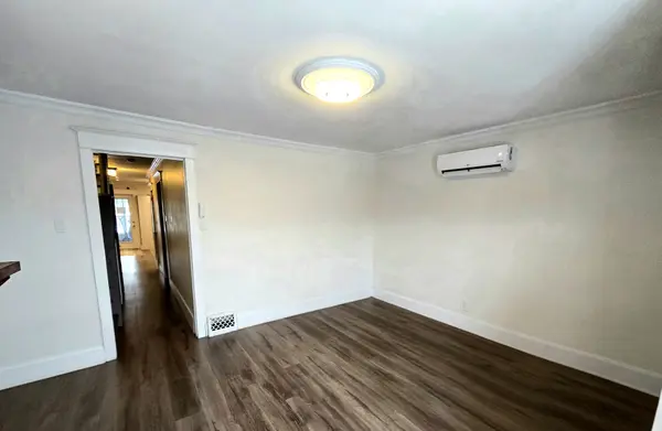 1399 Lansdowne AVE #Upper, Toronto W03, ON M6H 3Z9