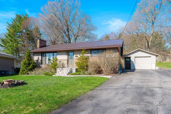 10 Oak CRES, Brockville, ON K6V 5R6