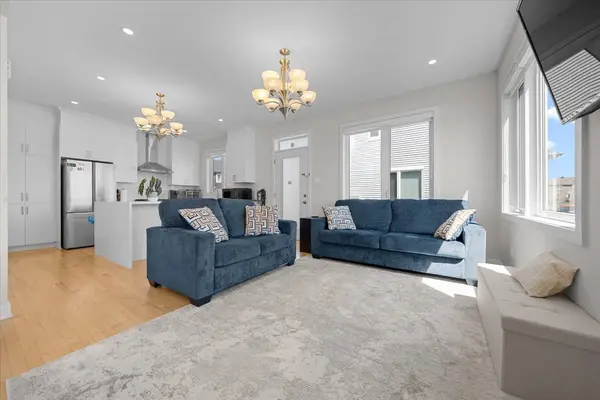 2021 Elevation RD, Barrhaven, ON K2J 6W6