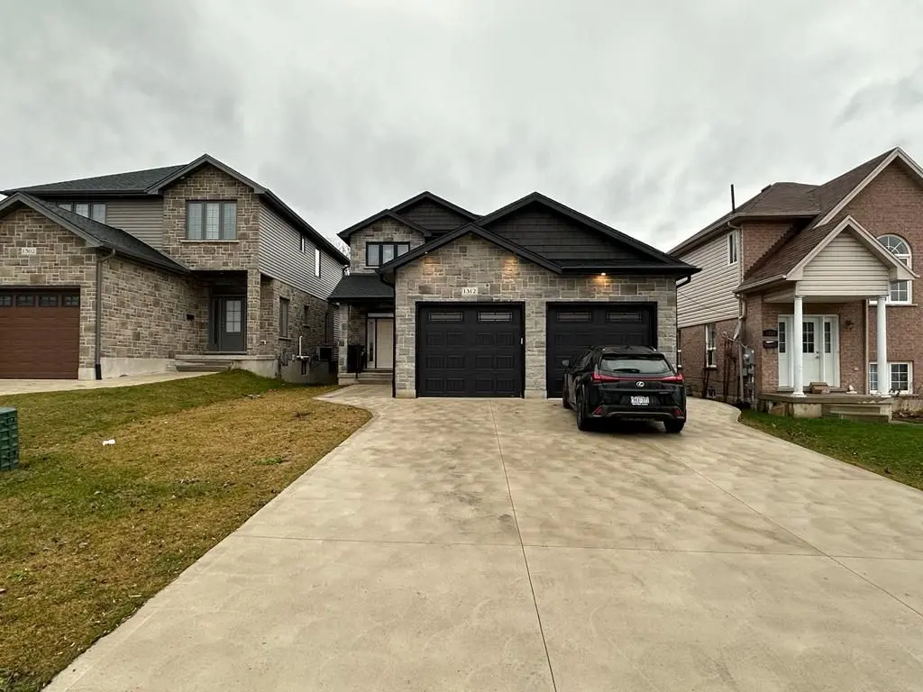 1312 14th AVE E #Upper, Owen Sound, ON N4K 0A1