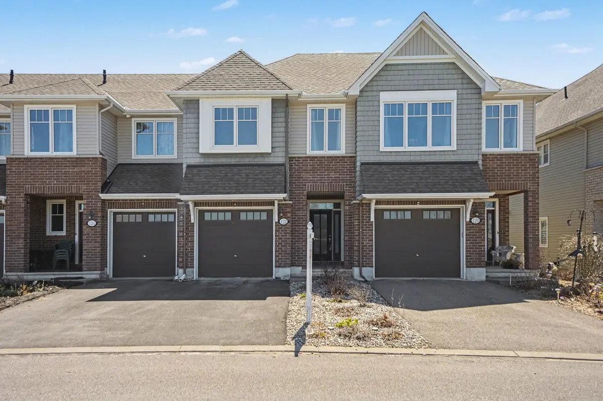 122 KESTREL ST, Blossom Park - Airport And Area, ON K1T 0P8