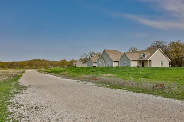 1304 County Road 115, Gainesville, TX 76240