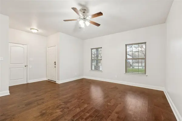 4824 Sunshine Drive, Fort Worth, TX 76105