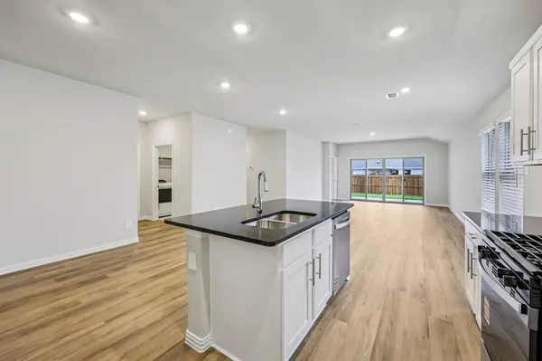 1556 Coldwater Way, Crandall, TX 75114