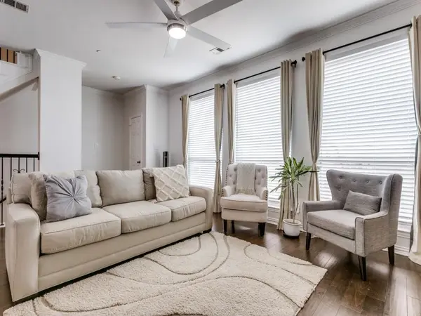 2700 Club Ridge Drive #22, Lewisville, TX 75067