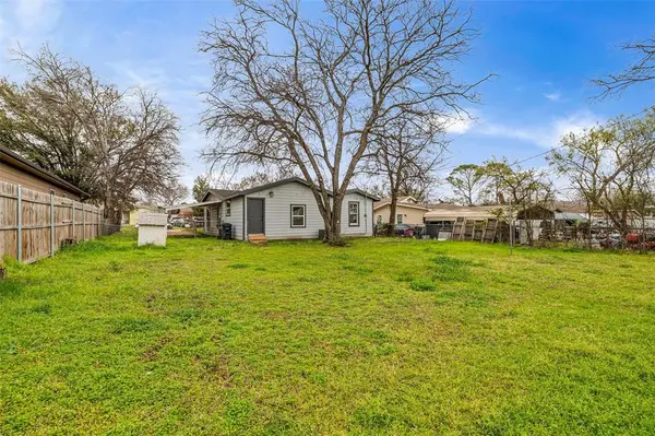 5436 Laster Road, Fort Worth, TX 76119