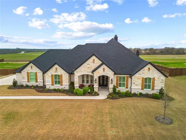 2330 Kinley Brooke Drive, Waxahachie, TX 75167