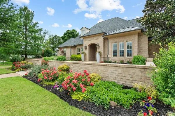 4712 Manning Drive, Colleyville, TX 76034