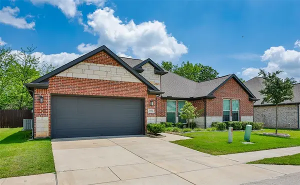 1134 Vintage Avenue, Gainesville, TX 76240