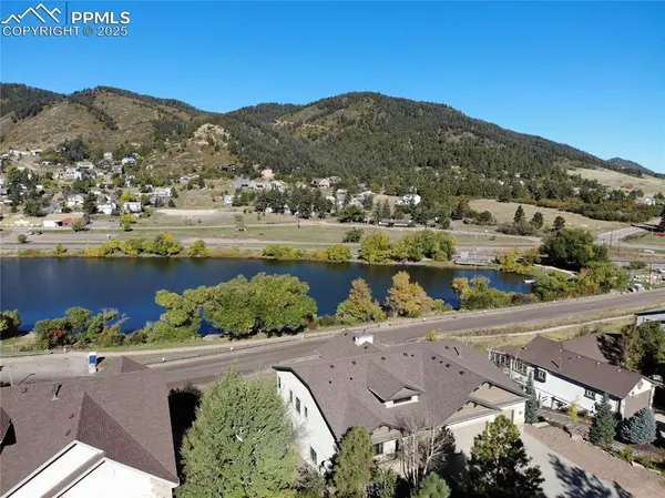 Oakdale TER, Palmer Lake, CO 80133