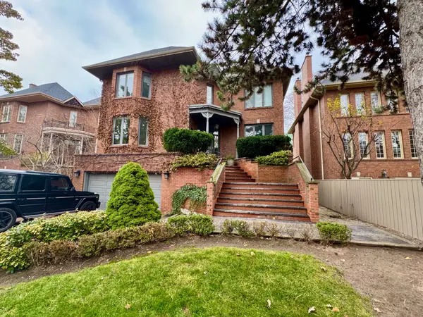 1 Scarth RD, Toronto C09, ON M4W 2S5