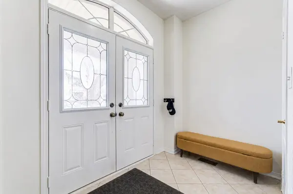 3058 Janice DR, Oakville, ON L6M 0S7