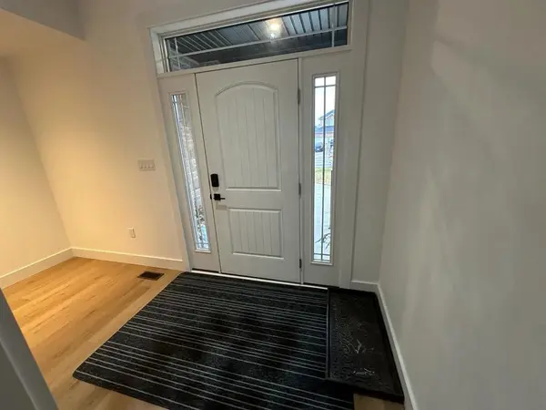 1312 14th AVE E #Upper, Owen Sound, ON N4K 0A1