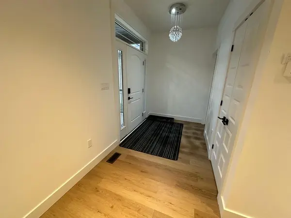 1312 14th AVE E #Upper, Owen Sound, ON N4K 0A1