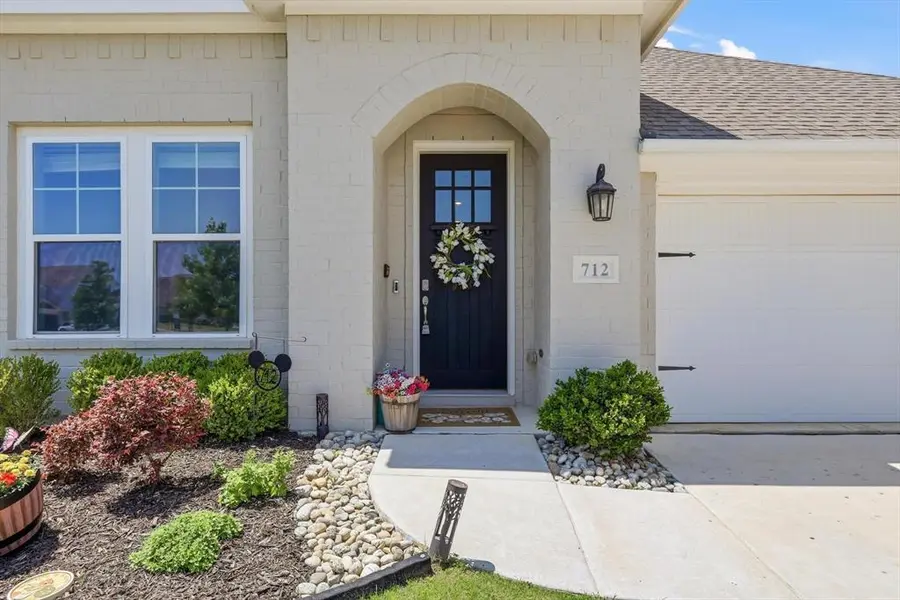 712 Swift Street, Northlake, TX 76247