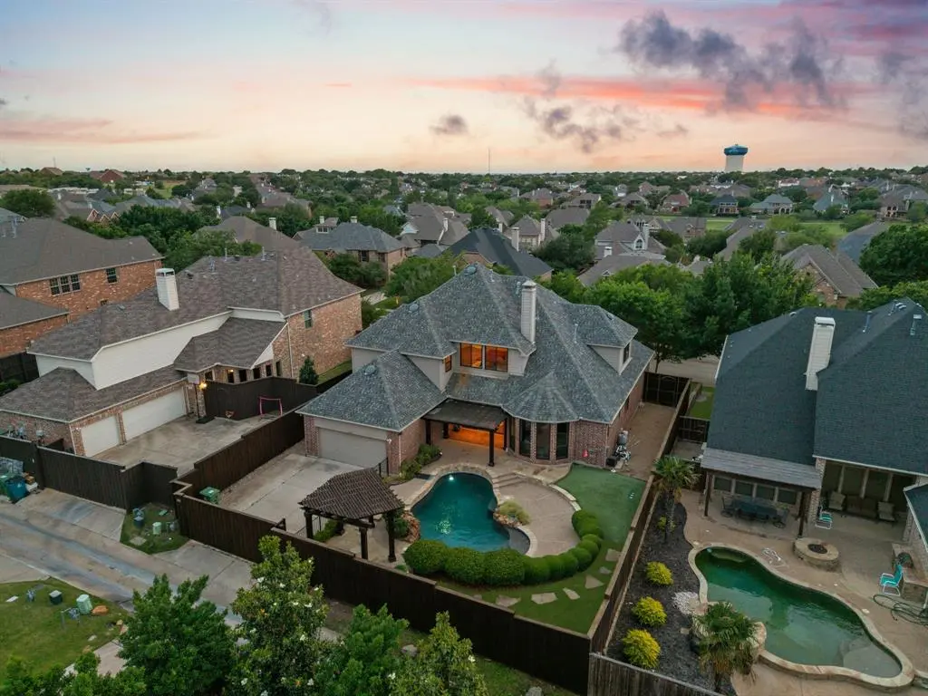 1209 Dame Susan Lane, Lewisville, TX 75056