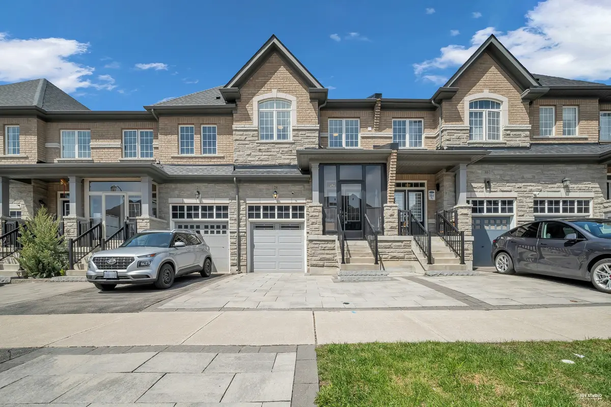 28 Paper Mills CRES, Richmond Hill, ON L4E 0V5