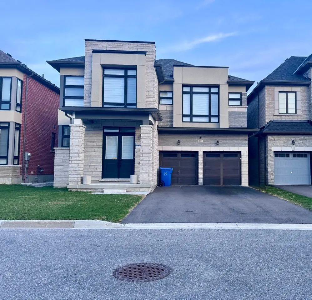 105 Halldorson AVE, Aurora, ON L4G 7B6
