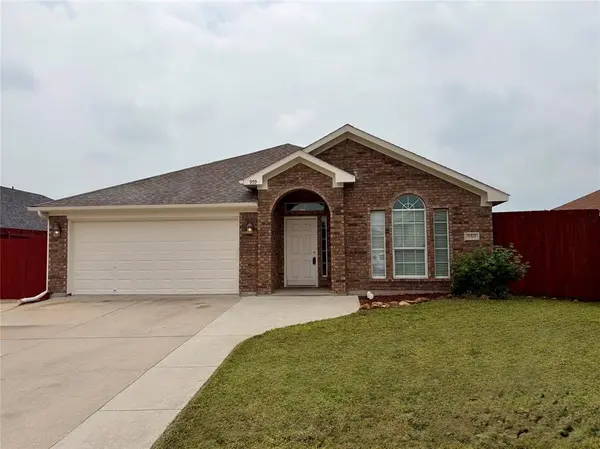 959 Heather Street, Burleson, TX 76028
