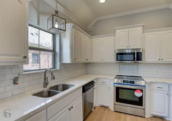 307 Briars Court, Bossier City, LA 71111