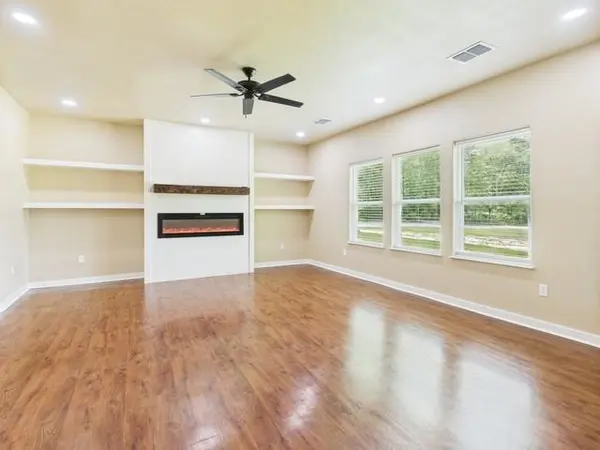 910 Cream Level Road, Athens, TX 75751