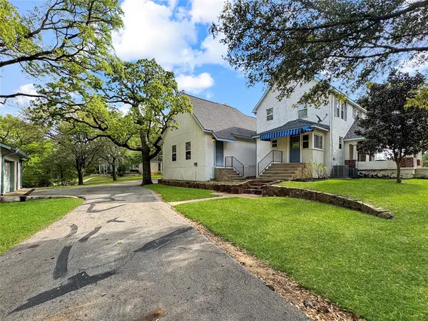 1205 Forest Ridge Drive, Bedford, TX 76022