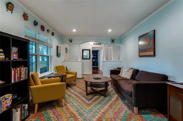 10946 Ridgemeadow Drive, Dallas, TX 75218